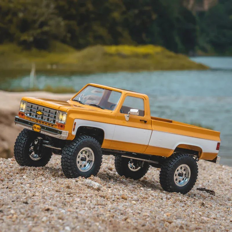FMS FCX18 1:18 Chevrolet K10 RTR RC Rock Crawler &mdash; Yellow V2 — Officially licensed Chevrolet K10