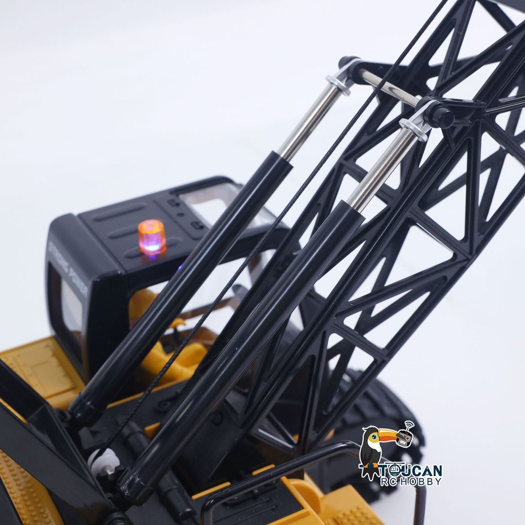 Huina 1572 1:14 RC Crawler Crane — Working Winch & Boom (RTR) — Independent track drive