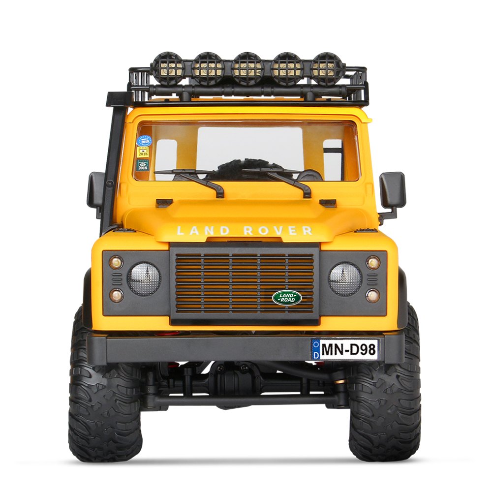 MN Model MN98 1:12 Defender 4WD RC Rock Crawler with Roof Lights (RTR) — 4WD