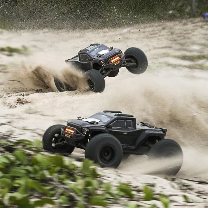 Rlaarlo Omni Terminator RZ001B-C 1:10 Carbon-Fibre 4WD Brushless RC Monster Truck (RTR) — Gyro