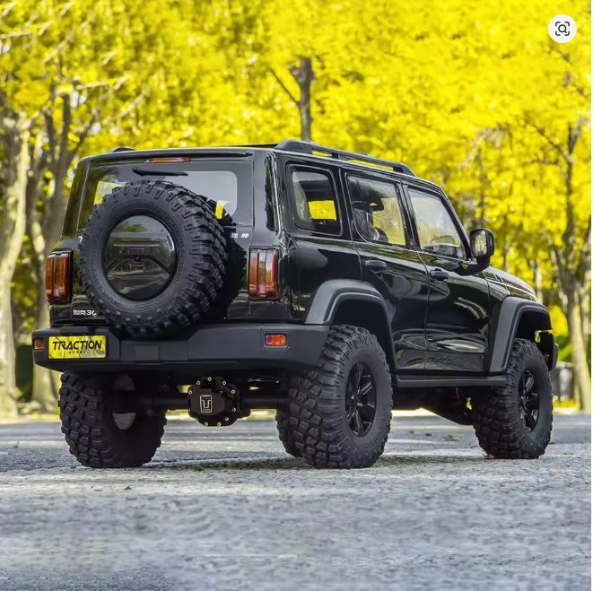 Traction Hobby KM Tank300 V2 1:8 4WD RC Rock Crawler — Metal Drivetrain (RTR) — Multi-link suspension system for real articulation