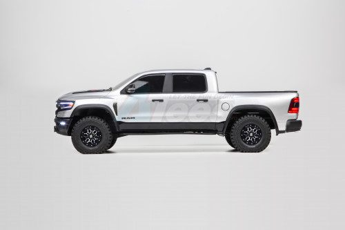 Traction Hobby KM RAM 1500 1:8 Licensed 4WD RC Trail Truck — 2-Speed, Locking Diffs (RTR) — Huge 1:8 scale — 724 x 292 x 254 mm