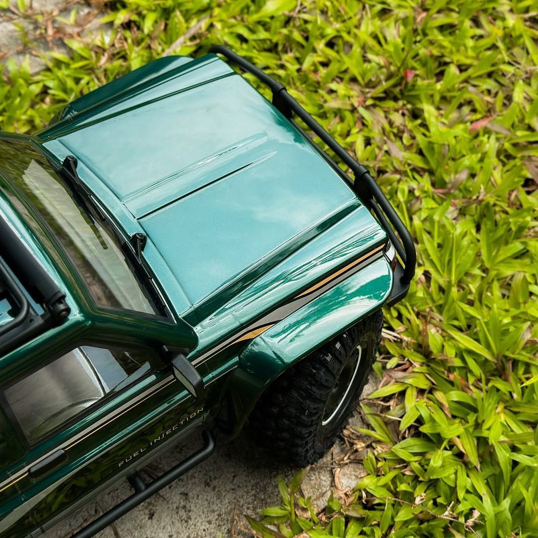 YiKong YK4107 Pro 1:10 4WD Brushless RC Rock Crawler — Nissan Patrol Style (RTR)